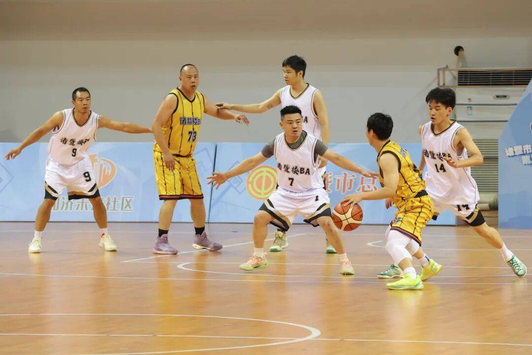 :“三治融合”绘就楼宇治理新图景自治兴“枫”⑥ 诸暨市和济社区(图1) :“三治融合”绘就楼宇治理新图景自治兴“枫”⑥ 诸暨市和济社区(图1)